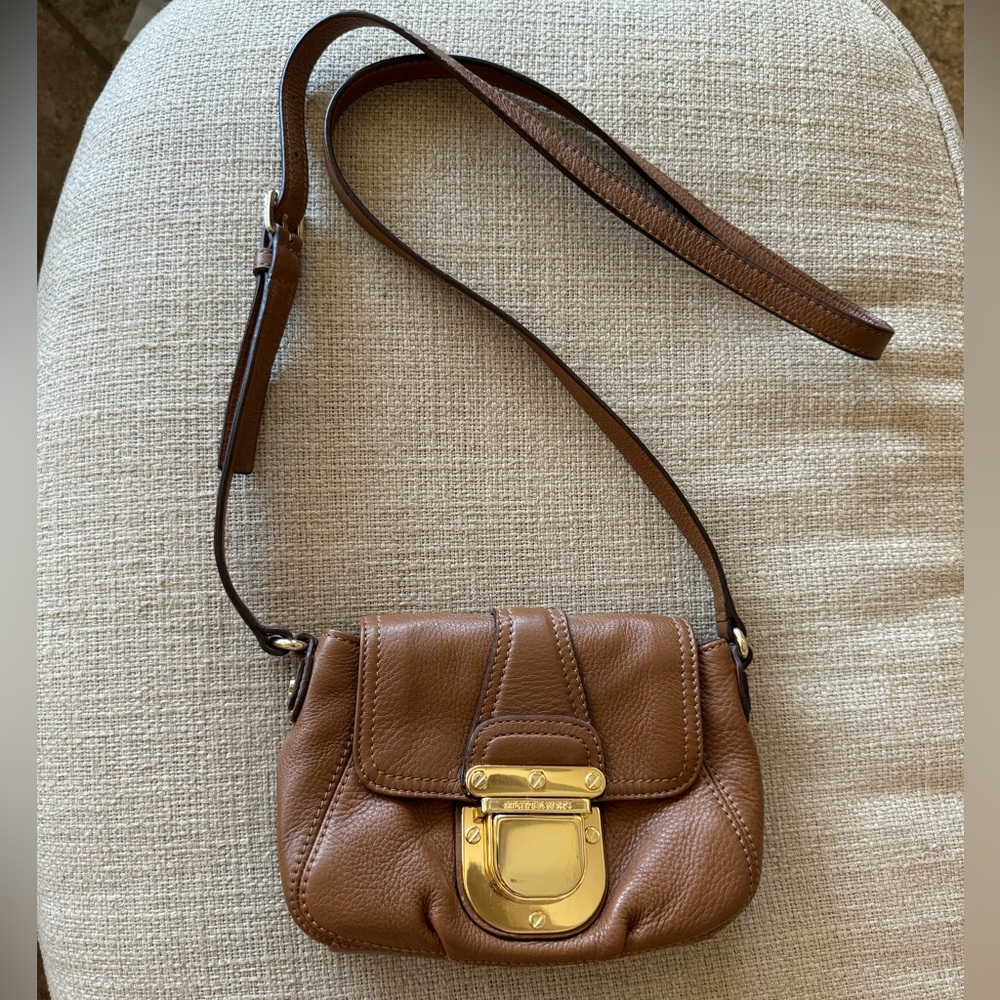 Michael Kors Charlton Leather Crossbody Purse